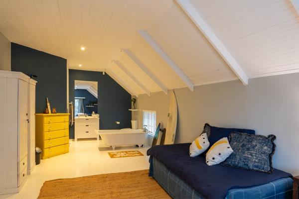6 Bedroom Property for Sale in Noorsekloof Eastern Cape